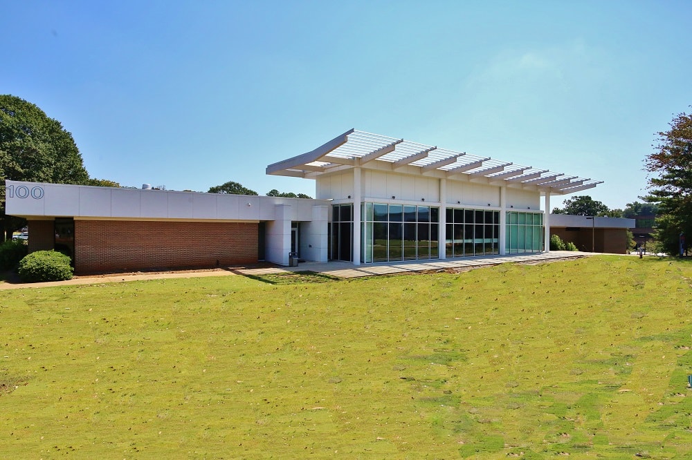 Atlanta Metropolitan College Science Lab